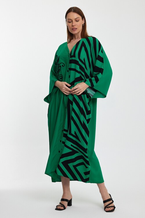 1016 Kadın Otantik Desenli Büyük Beden Gömlek Elbise