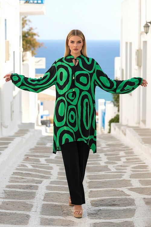 1017 Siyah Yeşil Desenli Hakim Yaka Viskon Takım