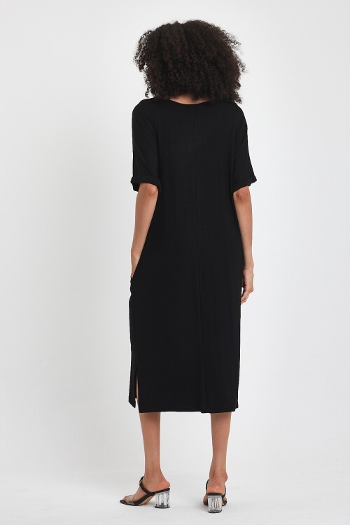 1024 Beyaz Mavi Nakış Detaylı Penye Viskon Elbise