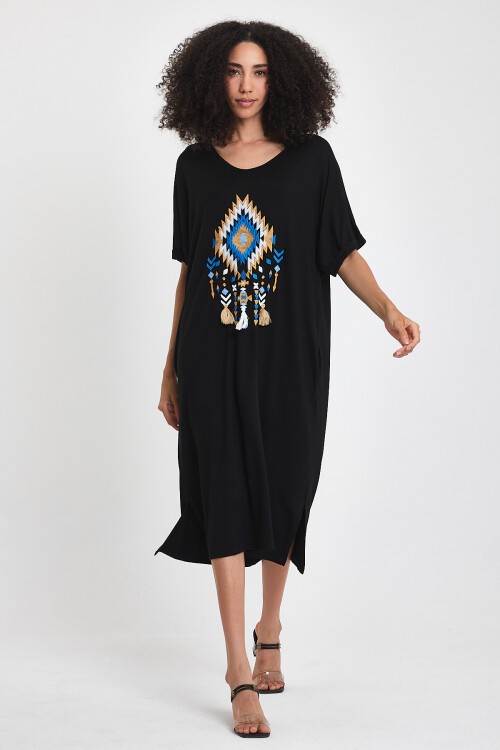 1024 Beyaz Mavi Nakış Detaylı Penye Viskon Elbise