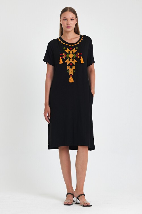 1025 Siyah Oranj Etnik Nakışlı Penye Viskon Elbise