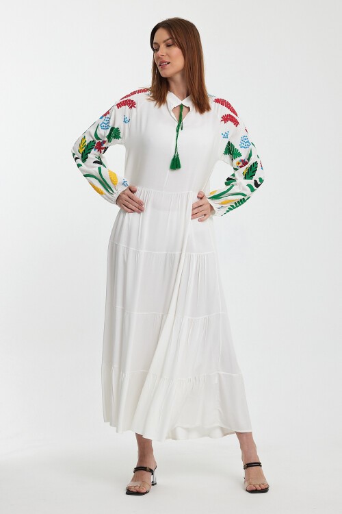 1027 Kadın Kolları Baskı Detaylı Yaka Bağcıklı Uzun Tesettür Elbise