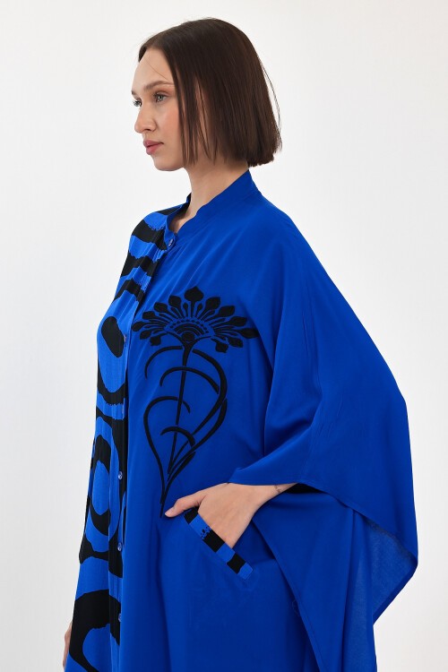 1033 Kadın Hakim Yaka Düğme Kapamalı Nakış Detaylı Cepli Büyük Beden Gömlek Elbise