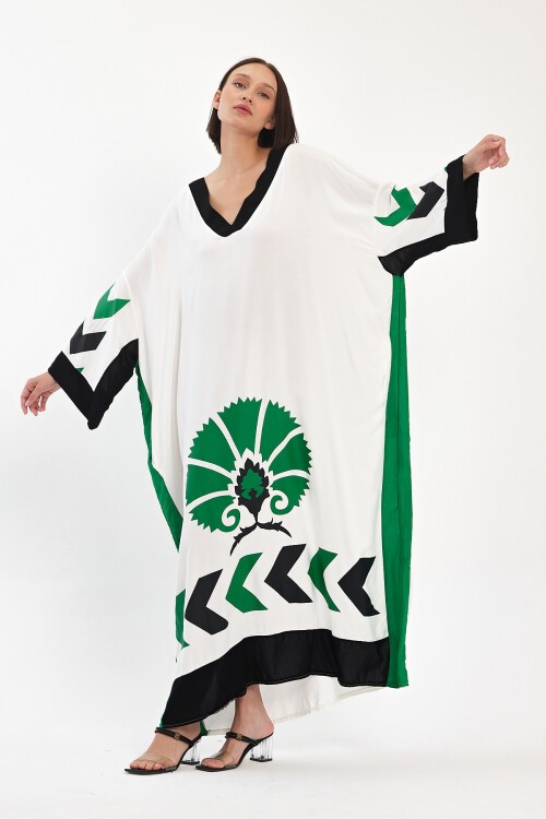 1034 Kadın V Yaka Etnik Desenli Büyük Beden Viskon Elbise