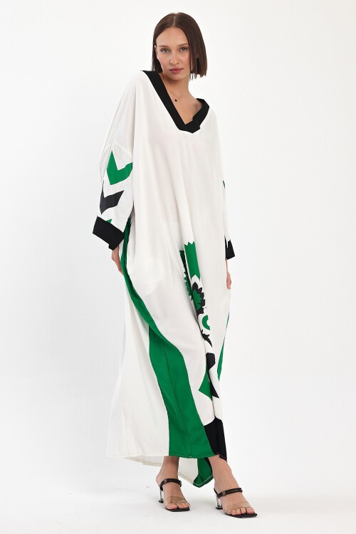 1034 Kadın V Yaka Etnik Desenli Büyük Beden Viskon Elbise