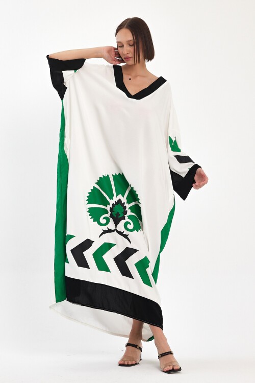 1034 Kadın V Yaka Etnik Desenli Büyük Beden Viskon Elbise