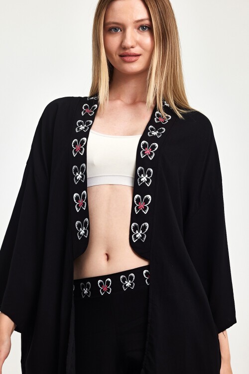 1056 Siyah Pembe Kelebek Desenli Sırt Detaylı Viskon Takım