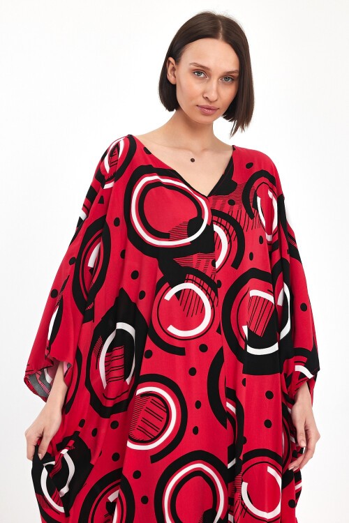 1067 Kadın Fuşya V Yaka Desenli Standart Beden Elbise