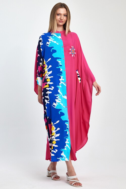 1076 Kadın Hakim Yaka Baskı Ve Nakış Detaylı Cepli Büyük Beden Gömlek Elbise