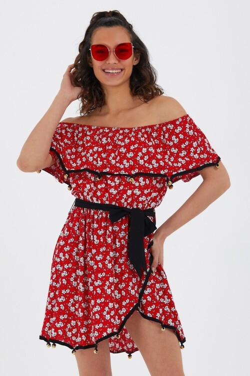 2323 Kırmızı Boncuk Detaylı Elbise