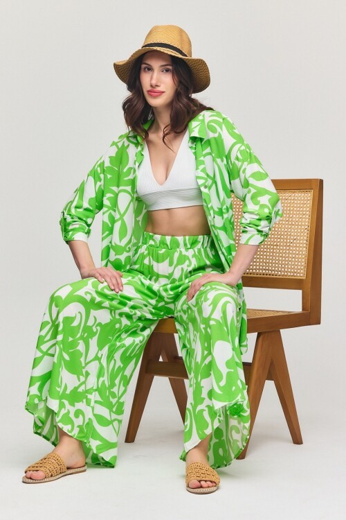 8223 Yeşil Desen Baskılı Gömlek Pantolon Takım