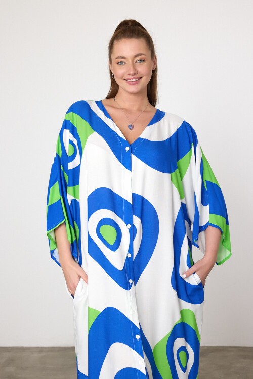 905 Beyaz Yeşil Nazar Boncuğu Temalı Büyük Beden Gömlek Elbise