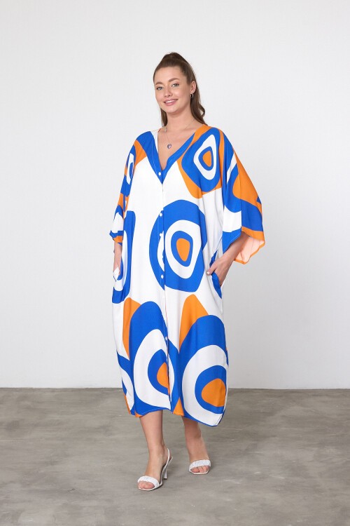 905 Beyaz Turuncu Nazar Boncuğu Temalı Büyük Beden Gömlek Elbise