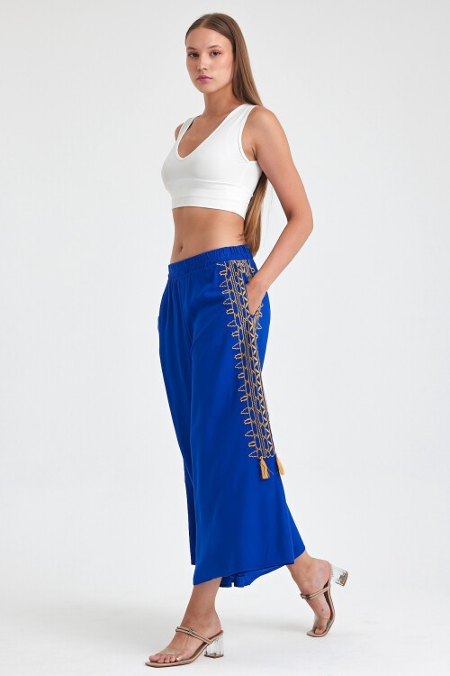 929 Saks Mavi Altın Nakışlı Cepli Geniş Paça Viskon Pantolon