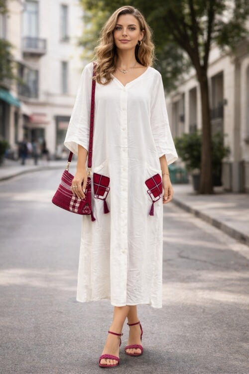 938 Beyaz Kol Dekolte Sırt Nakış Detay Büyük Beden Elbise