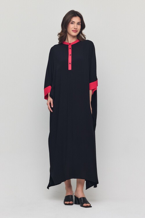 949 Siyah Sırt Nakış Detaylı Yarım Kapama Büyük Beden Elbise