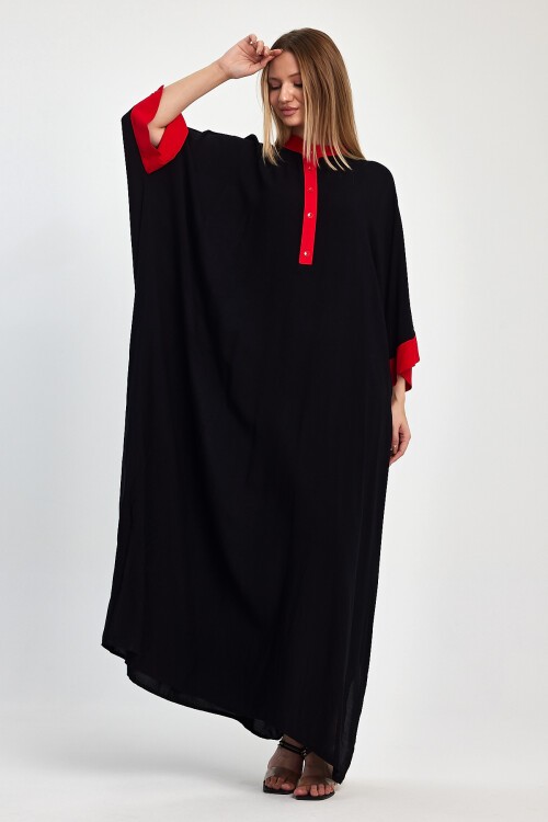 957 Siyah Kırmızı Yarım Kapamalı Sırt Nakış Detaylı Büyük Beden Viskon Elbise