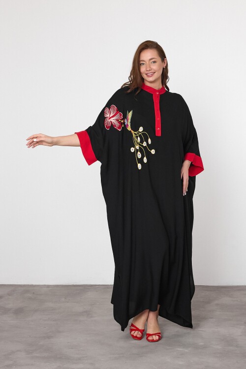 978 Siyah Kuş Nakışlı Yarım Kapamalı Büyük Beden Elbise