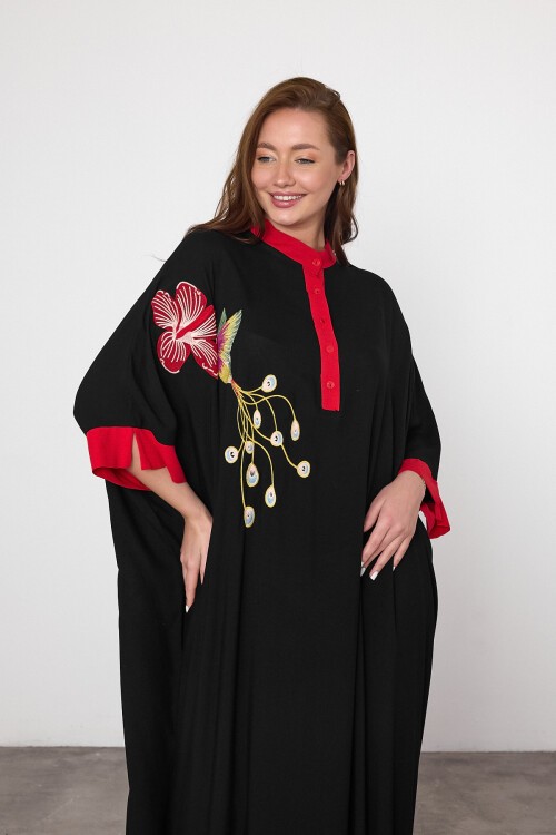 978 Siyah Kuş Nakışlı Yarım Kapamalı Büyük Beden Elbise