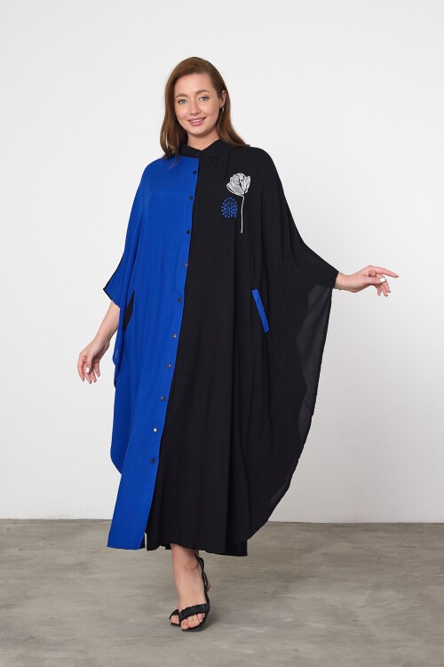 993 Siyah Saks Mavi Çiçek Nakışlı Büyük Beden Gömlek Elbise