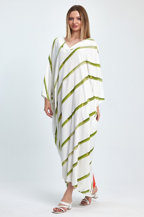 Kadın Papağan Desenli Büyük Beden Elbise