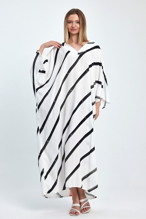 Kadın Papağan Desenli Büyük Beden Elbise