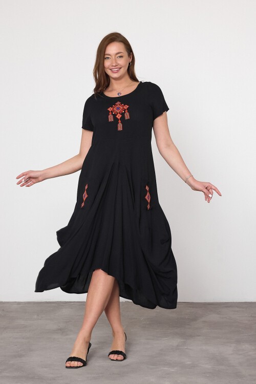 V036 Siyah Kadın U Yaka Otantik Nakış Detaylı Cepli Şalvar Elbise