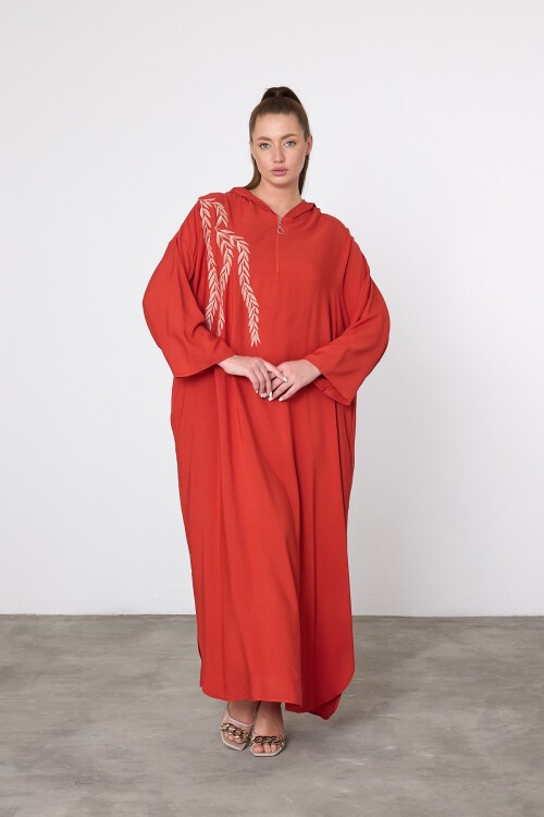 V037 Kiremit Yarım Fermuarlı Kapüşonlu Viskon Elbise