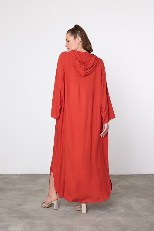 V037 Kiremit Yarım Fermuarlı Kapüşonlu Viskon Elbise