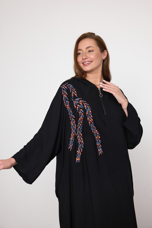 V037 Siyah Yarım Fermuarlı Kapüşonlu Viskon Elbise