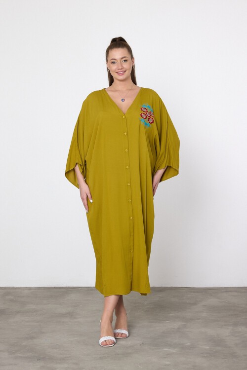 V038 Hardal Çiçek Nakışlı Büyük Beden Gömlek Elbise