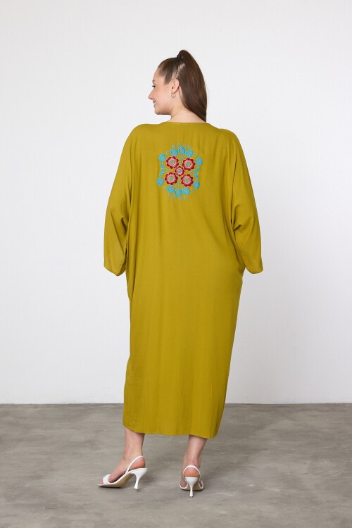 V038 Hardal Çiçek Nakışlı Büyük Beden Gömlek Elbise