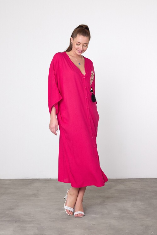 V039 Fuşya Kuş Tüyü Nakış Püskül Detaylı Büyük Beden Gömlek Elbise