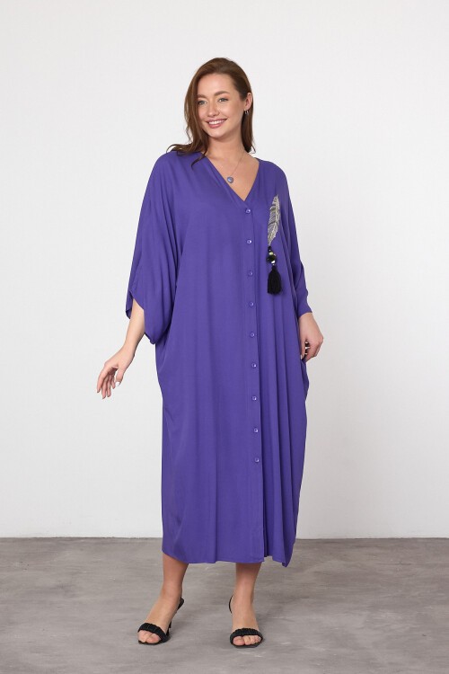 V039 Mor Kuş Tüyü Nakış Püskül Detaylı Büyük Beden Gömlek Elbise