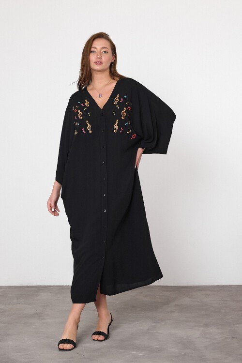 V040 Siyah Kadın V Yaka Mini Nota Nakışlı Büyük Beden Gömlek Elbise