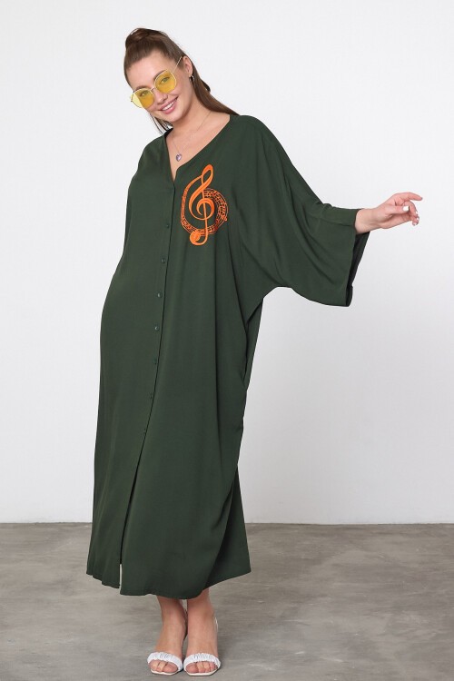 V050 Haki Kadın V Yaka Düğme Kapalı Nota Nakış Detaylı Büyük Beden Gömlek Elbise