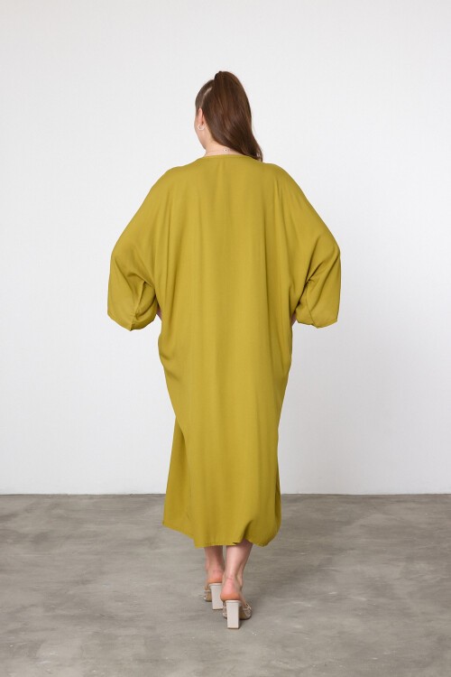 V050 Hardal Kadın V Yaka Düğme Kapalı Nota Nakış Detaylı Büyük Beden Gömlek Elbise