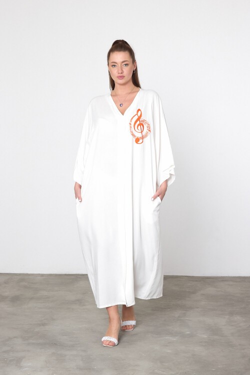 V050 Beyaz  Kadın V Yaka Düğme Kapalı Nota Nakış Detalı Büyük Beden Gömlek Elbise
