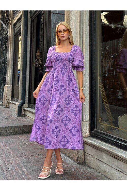 V095 Kadın Kare Yaka Gipeli Desenli Viskon Elbise