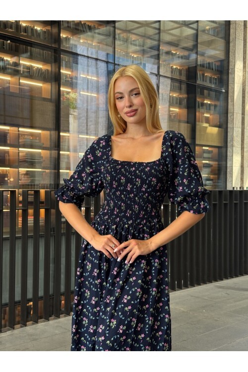 V095 Kadın Kare Yaka Gipeli Desenli Viskon Elbise