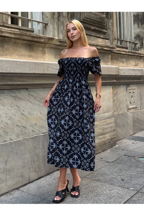 V095 Kadın Kare Yaka Gipeli Desenli Viskon Elbise