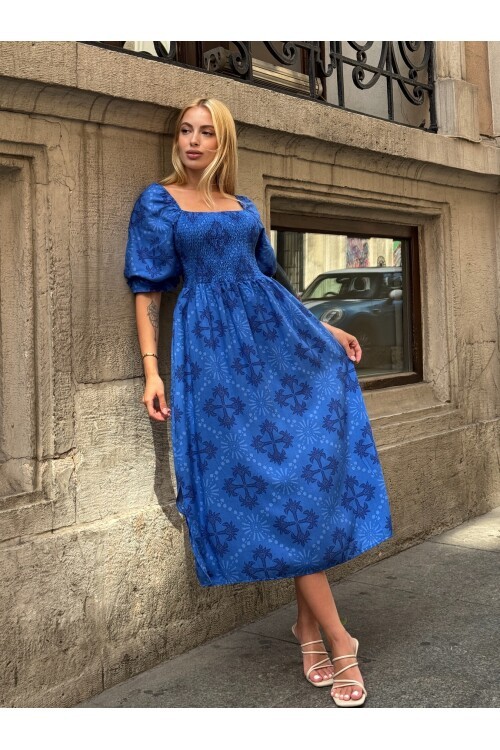 V095 Kadın Kare Yaka Gipeli Desenli Viskon Elbise