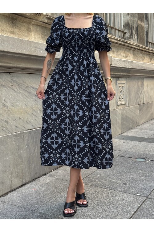 V095 Kadın Kare Yaka Gipeli Desenli Viskon Elbise