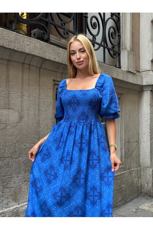 V095 Kadın Kare Yaka Gipeli Desenli Viskon Elbise