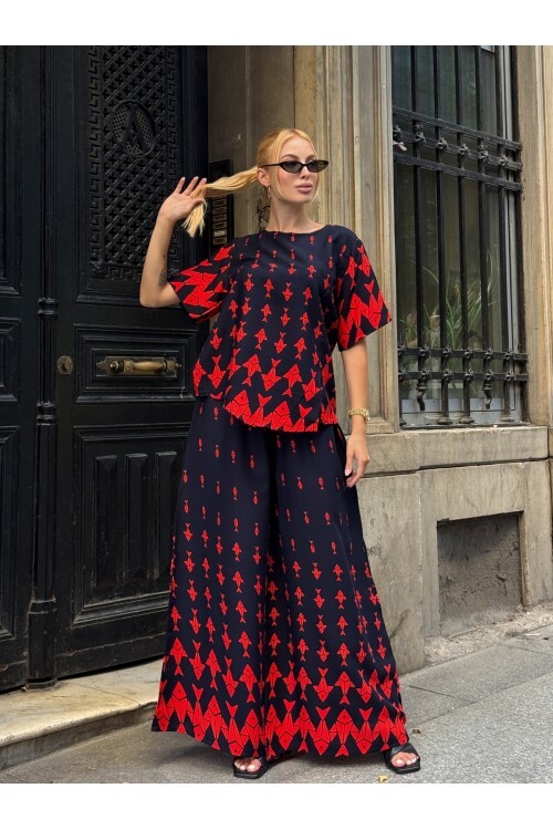 V201 Lacivert Kırmızı Balık Desenli Kısa Kol Bluz Pantolon Takım