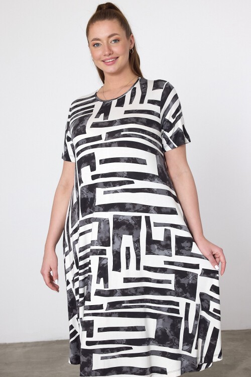 V21 Çiçek Desenli Oval Yaka Kısa Kol Pamuk Penye Elbise