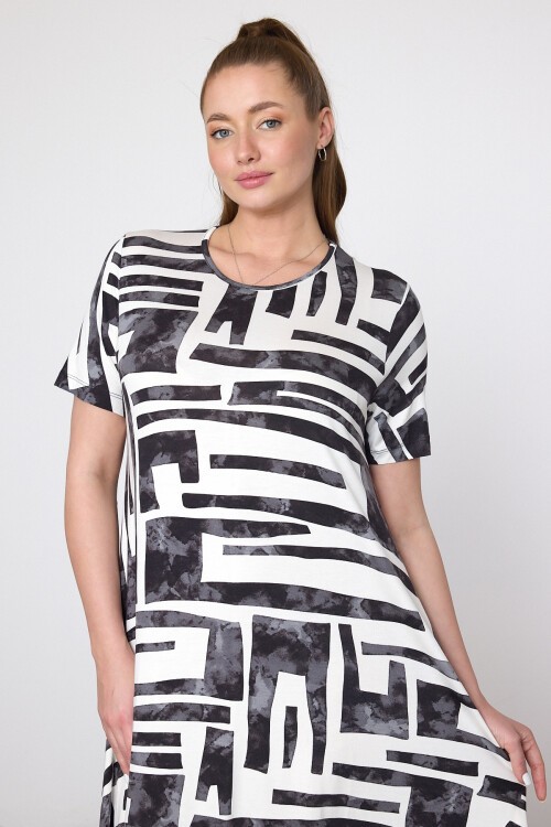 V21 Çiçek Desenli Oval Yaka Kısa Kol Pamuk Penye Elbise