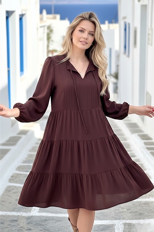 V257 Kahverengi Nervüllü Kısa Boy Elbise