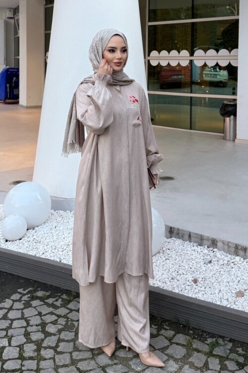 V263 Bej Cep Nakışlı Tensel Takım