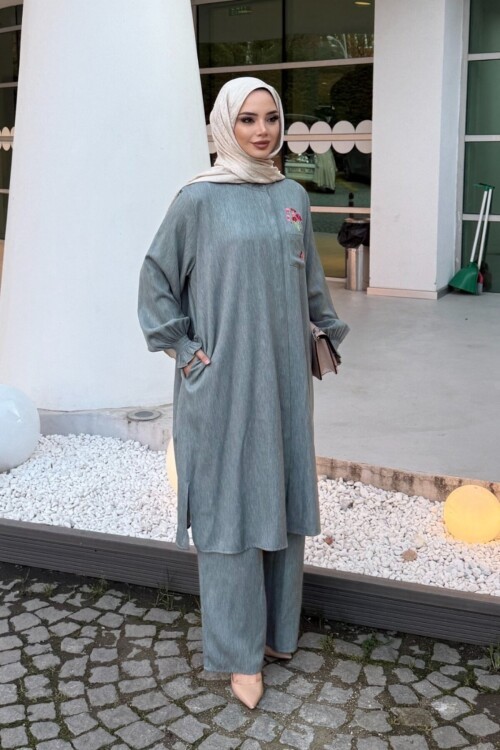 V263 Turkuaz Cep Nakışlı Tensel Takım